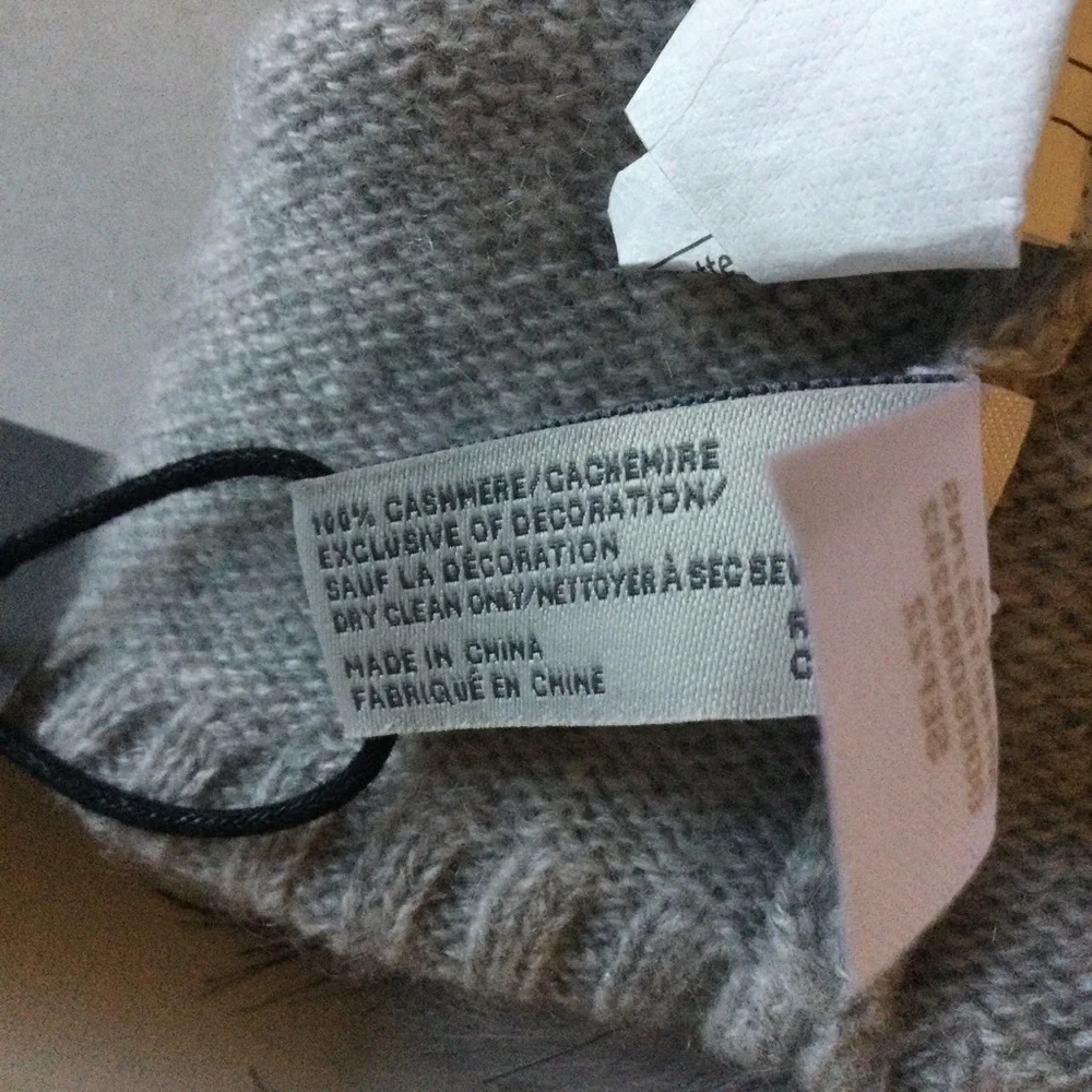 NORDSTROM RACK CASHMERE KNIT BEANIE WITH FAUX FUR POM GREY NWT